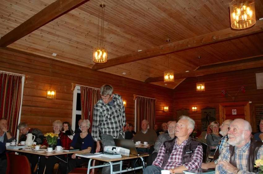 Referat fra medlemsmøte 05.11.2015